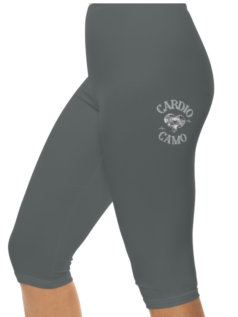 Cardio Camo Gray Capri Leggings